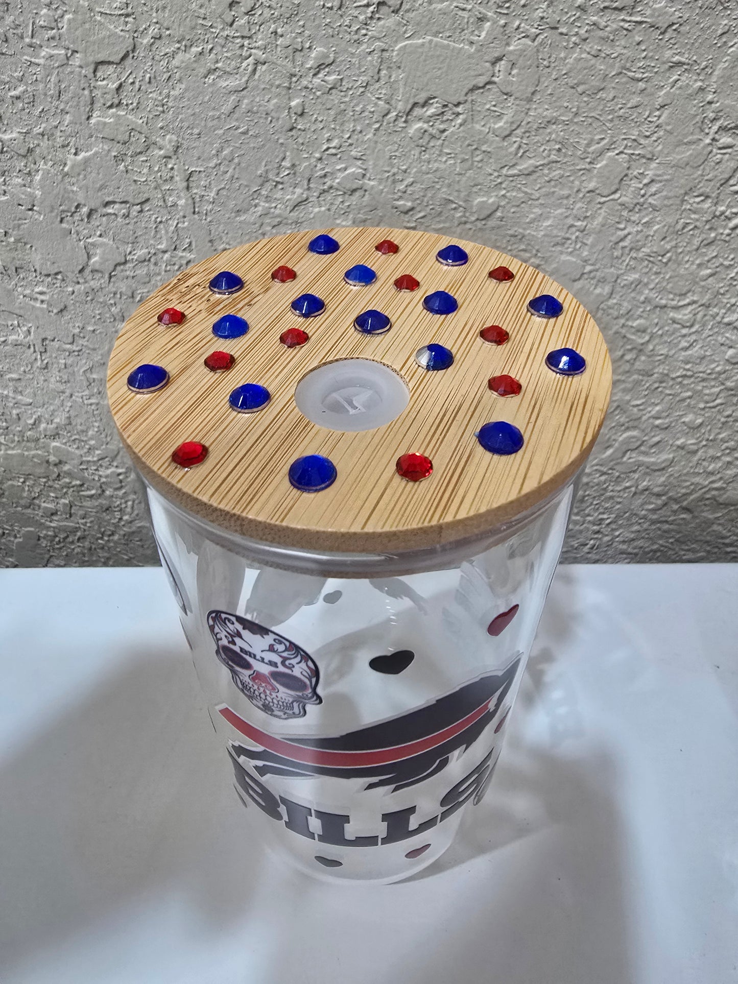16 oz. Buffalo Bills Glass Cup Iced Coffee Cocktail Tumbler with Lid and Straw